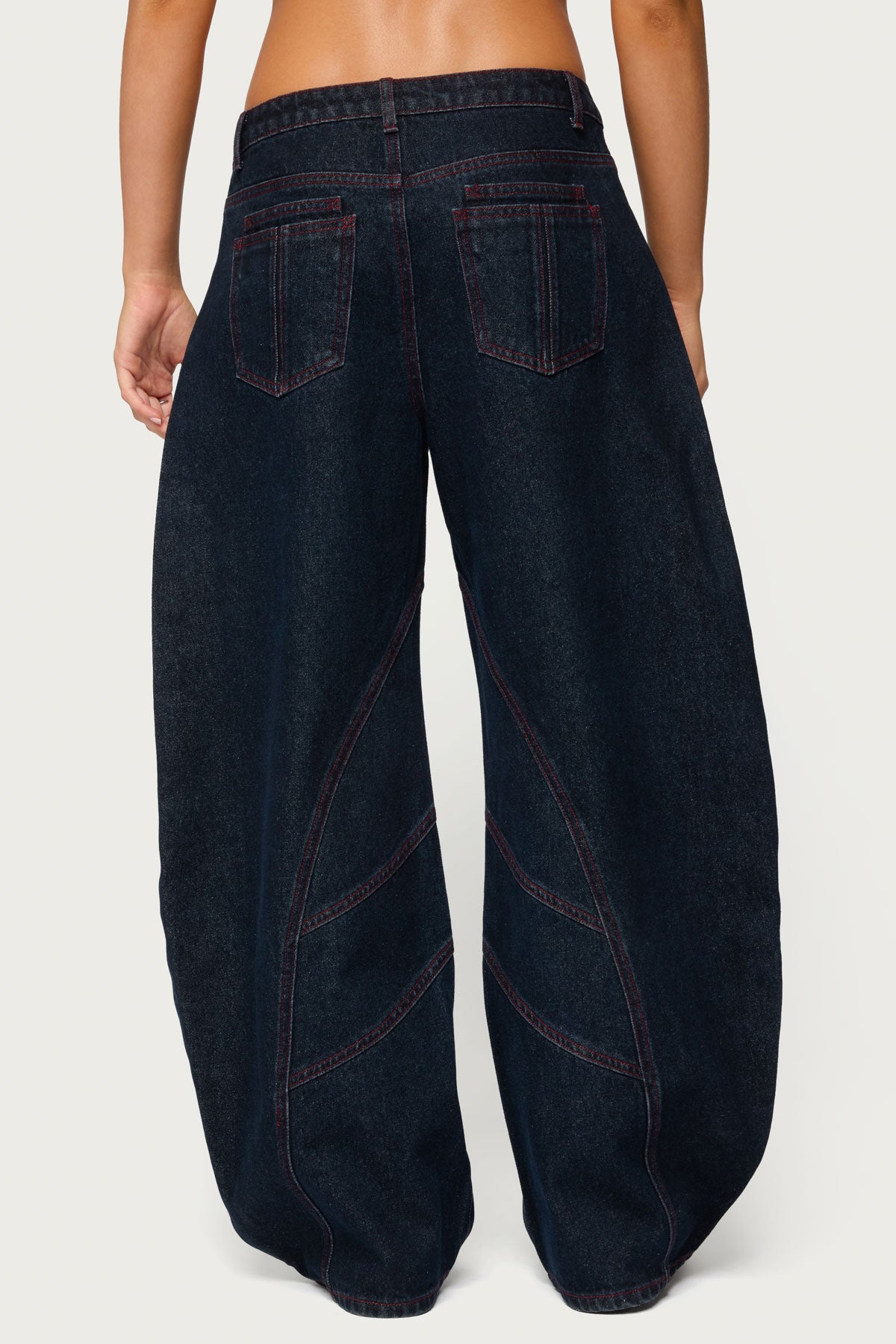 Double Pocket Low Rise Barrel Leg Jeans - Image 4